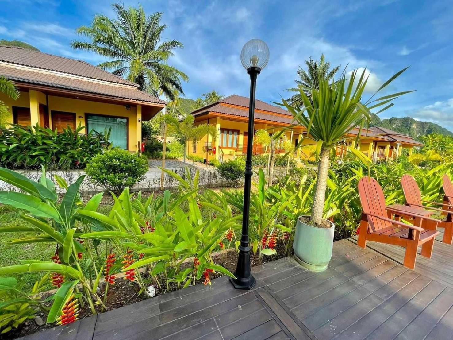 Capital O 75518 Baan Rose Resort Ao Luk 외부 사진